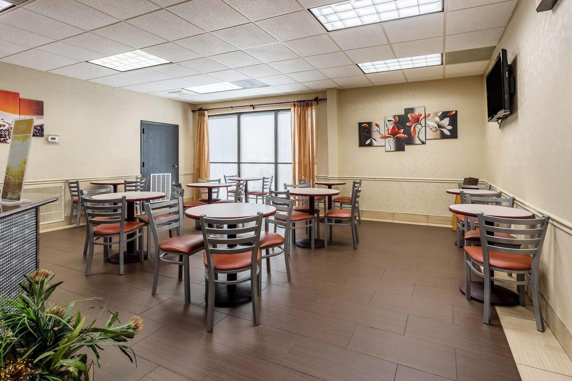 Quality Inn Тупело Экстерьер фото